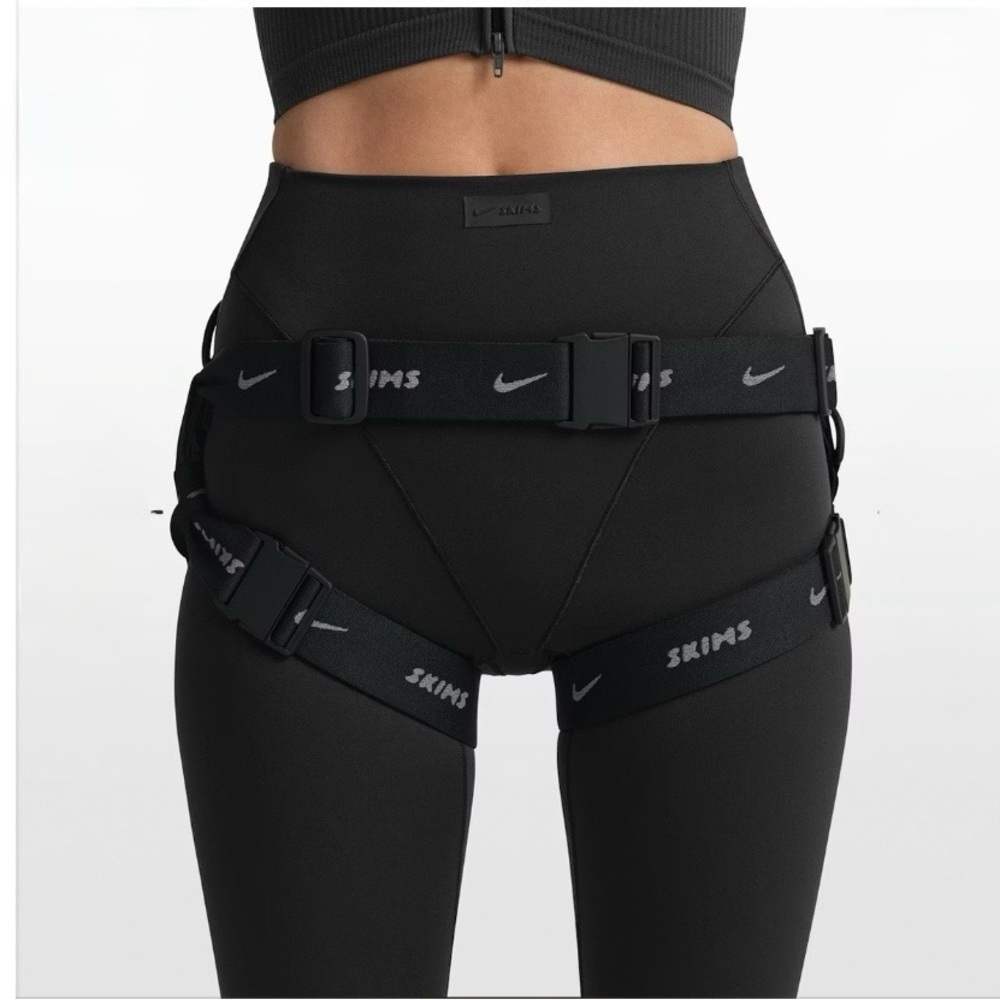 Nike Skims Harness Waistpack